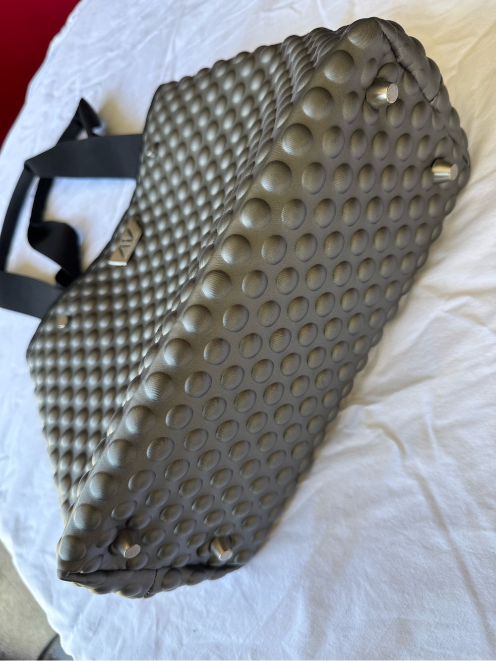 Andrea valentini Textured Bubble Tote Bag in Olive Gray - Picture 2 of 6